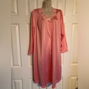 Vanity Fair Nightgown Button Up Robe Womens Small Pink Butterfly Granny Babydoll
